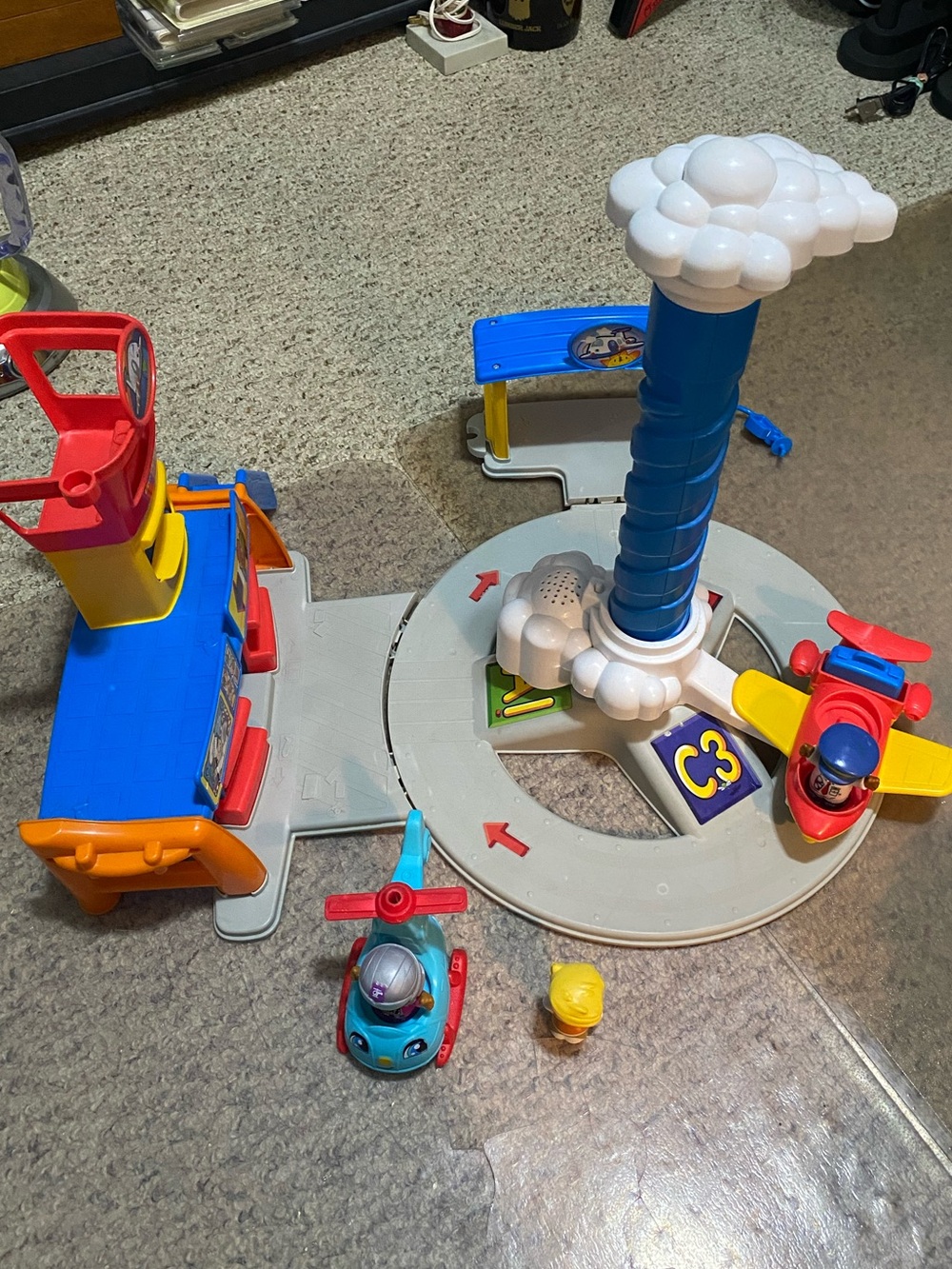 Fisher-Price Little People Spinnin' Sounds Airport playset